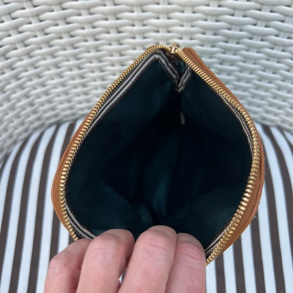 Henri Bendel Debutante Asymmetrical Folding Turquoise Raffia Wristlet/Clutch - Picture 12 of 12